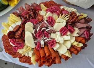 Obložené mísy (Čt, 23.Říj 2025)