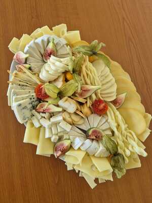 Obložené mísy (Čt, 23.Říj 2025)