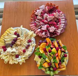 Obložené mísy (Čt, 23.Říj 2025)